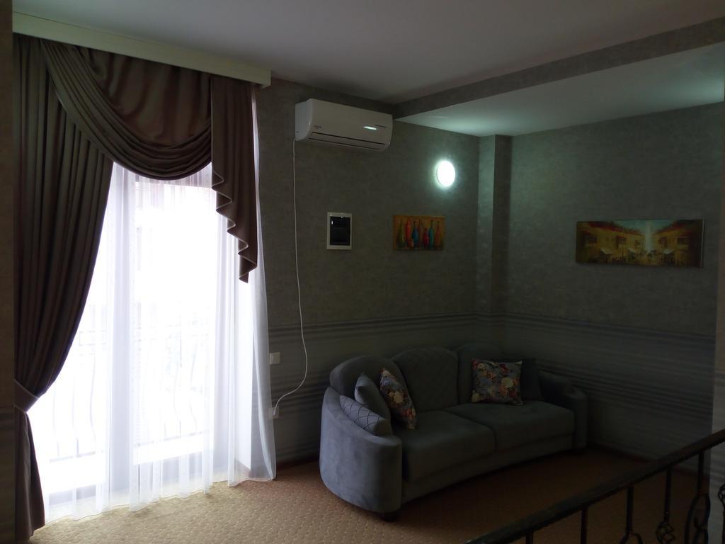 Hotel Salmer Тбілісі Екстер'єр фото
