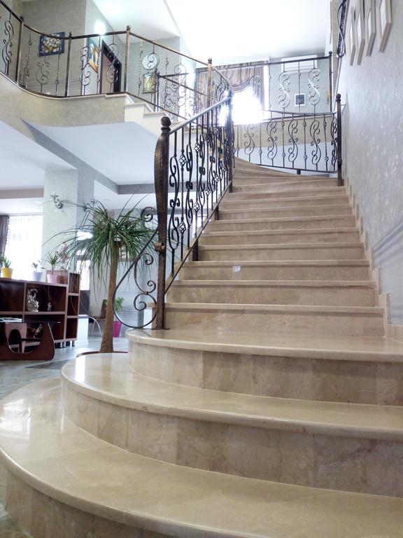 Hotel Salmer Тбілісі Екстер'єр фото