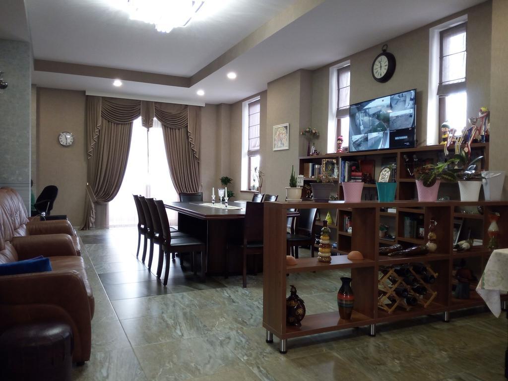 Hotel Salmer Тбілісі Екстер'єр фото