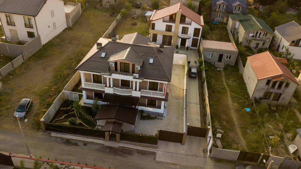 Hotel Salmer Тбілісі Екстер'єр фото
